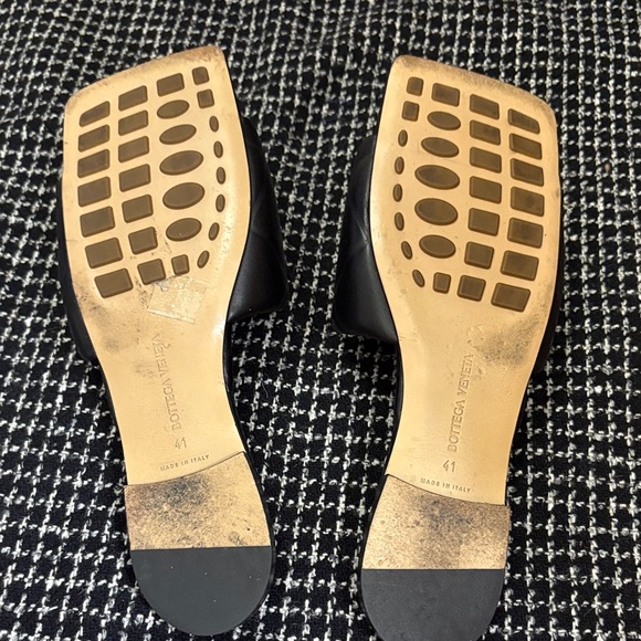 Black Quilted bottega veneta slides - Picture 7 of 10